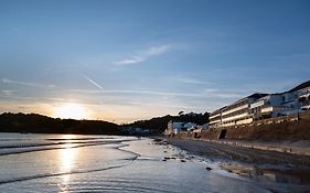 L'Horizon Beach Hotel & Spa